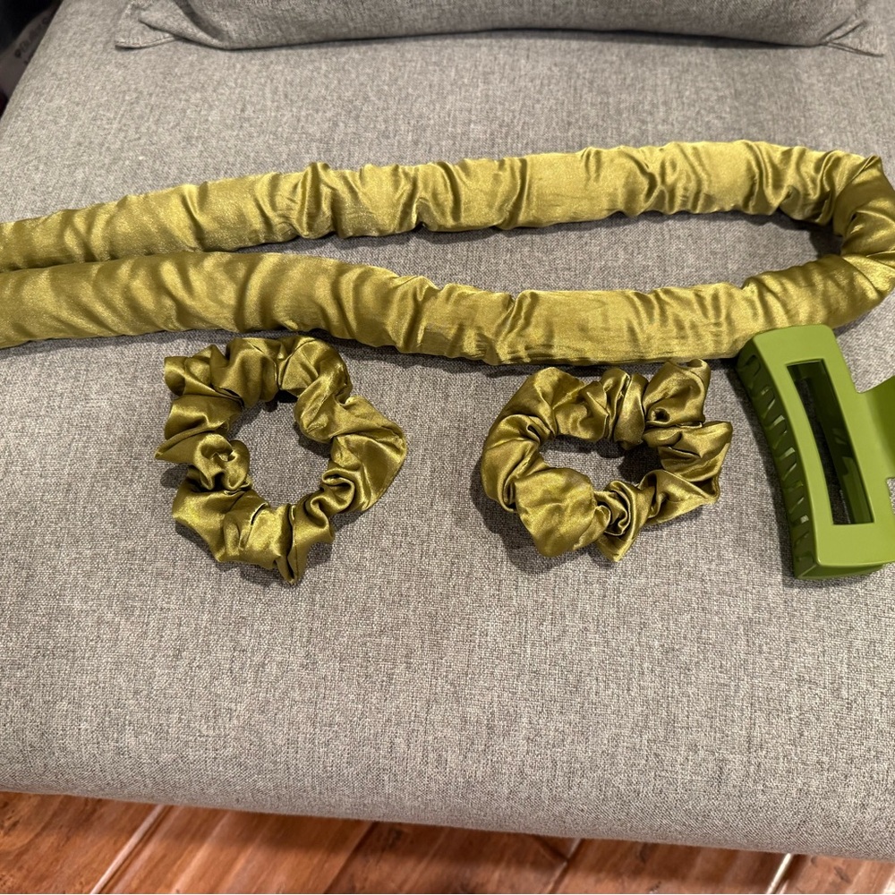 Eternal Muse ORIGINAL size  Zero Heat Heatless curls Olive